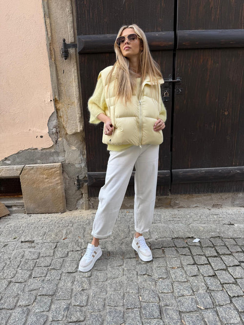 Jeansy boyfriend białe