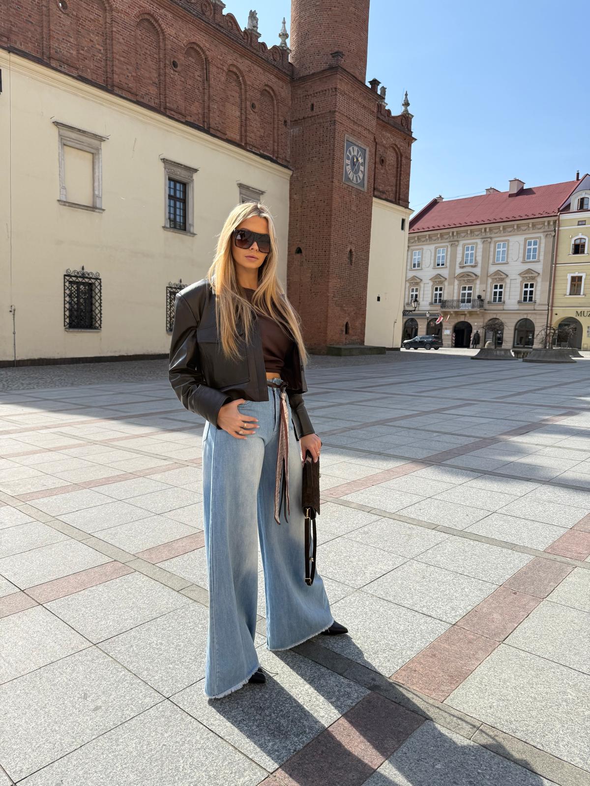 Jeansy damskie bootcut
